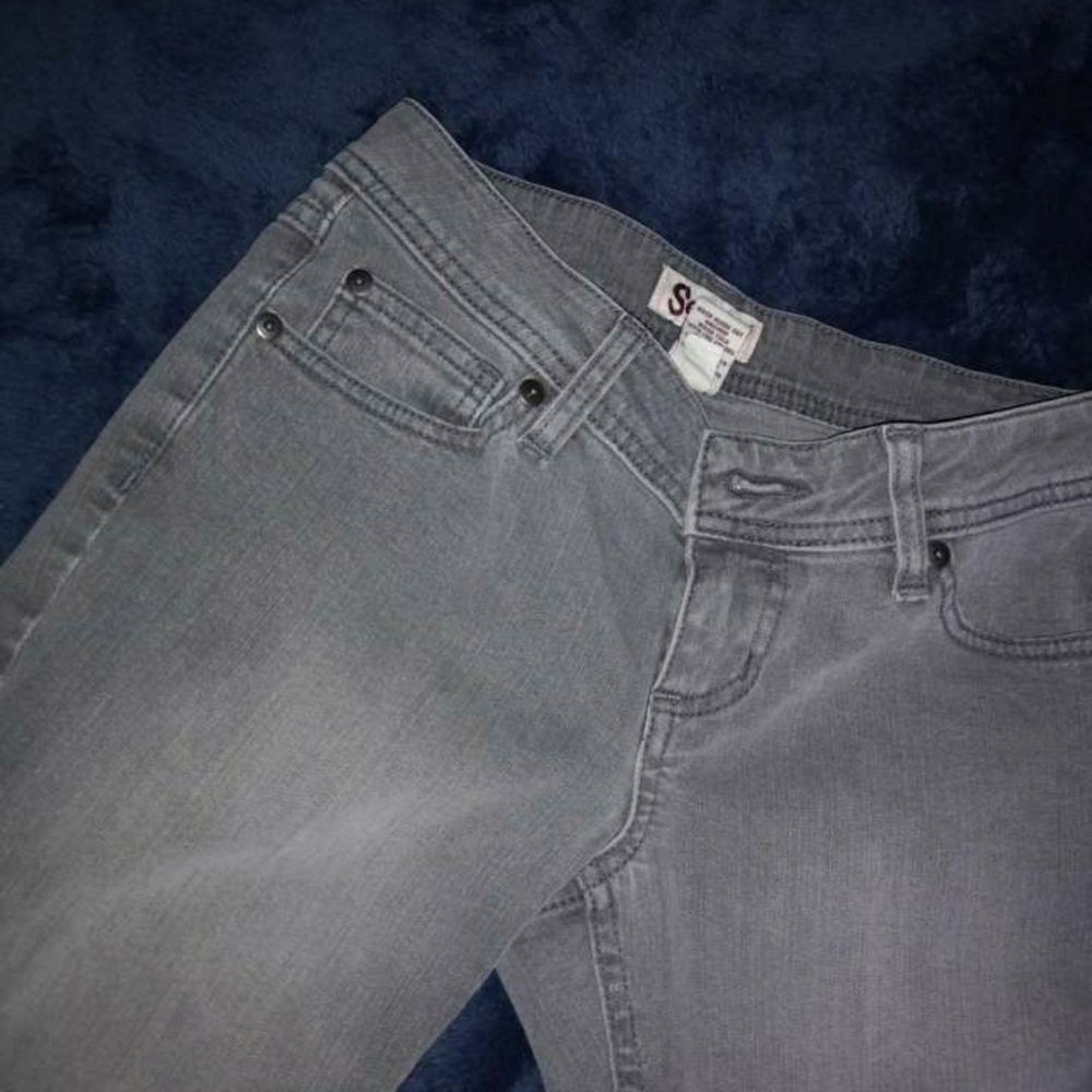 Jeans - Picture 2 of 2